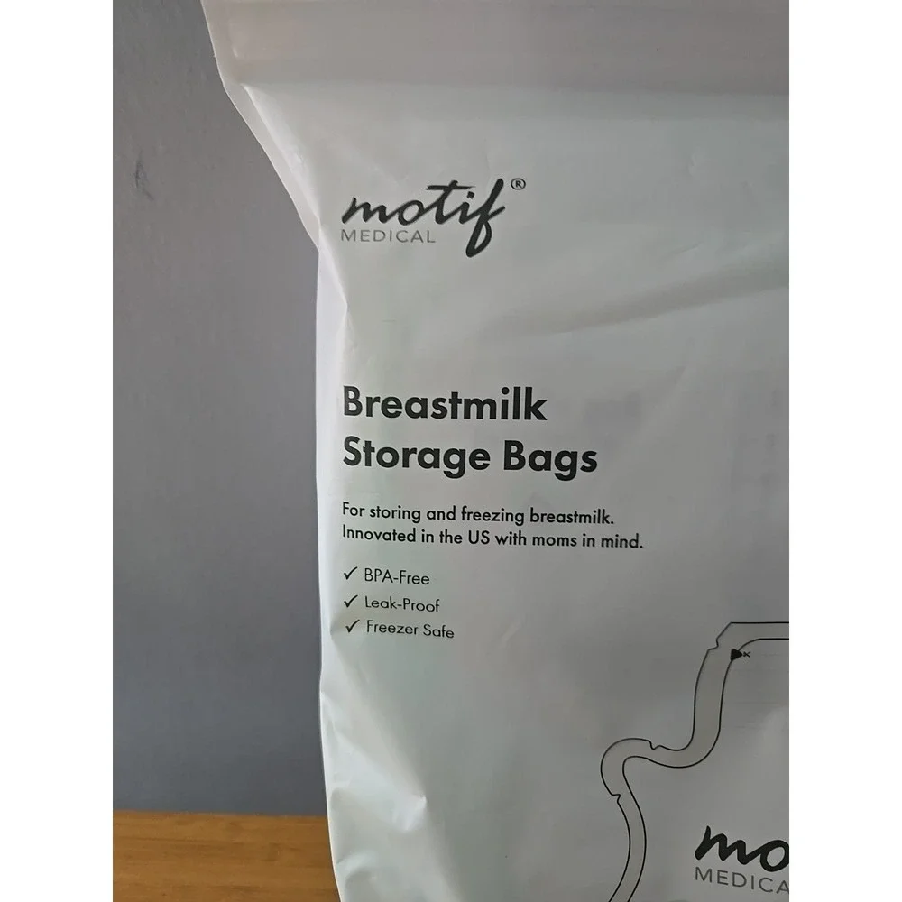 Motif Medical Breast Milk Storage Bags 8oz Single Use Bags 100 count BPA-FreeNEW